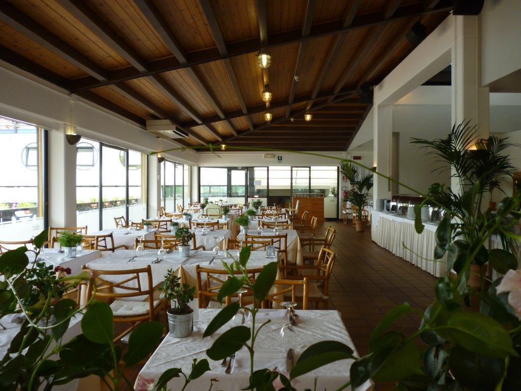 Hotel Marina Uno 리그나노 사비아도로 외부 사진